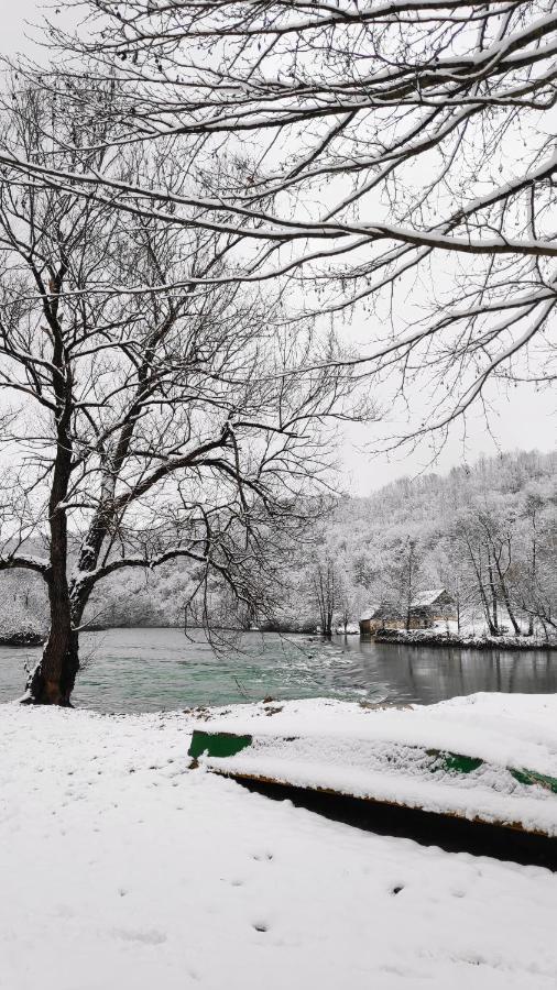 Smaragd River Near Rastoke & Plitvice Lakes Slunj Eksteriør bilde
